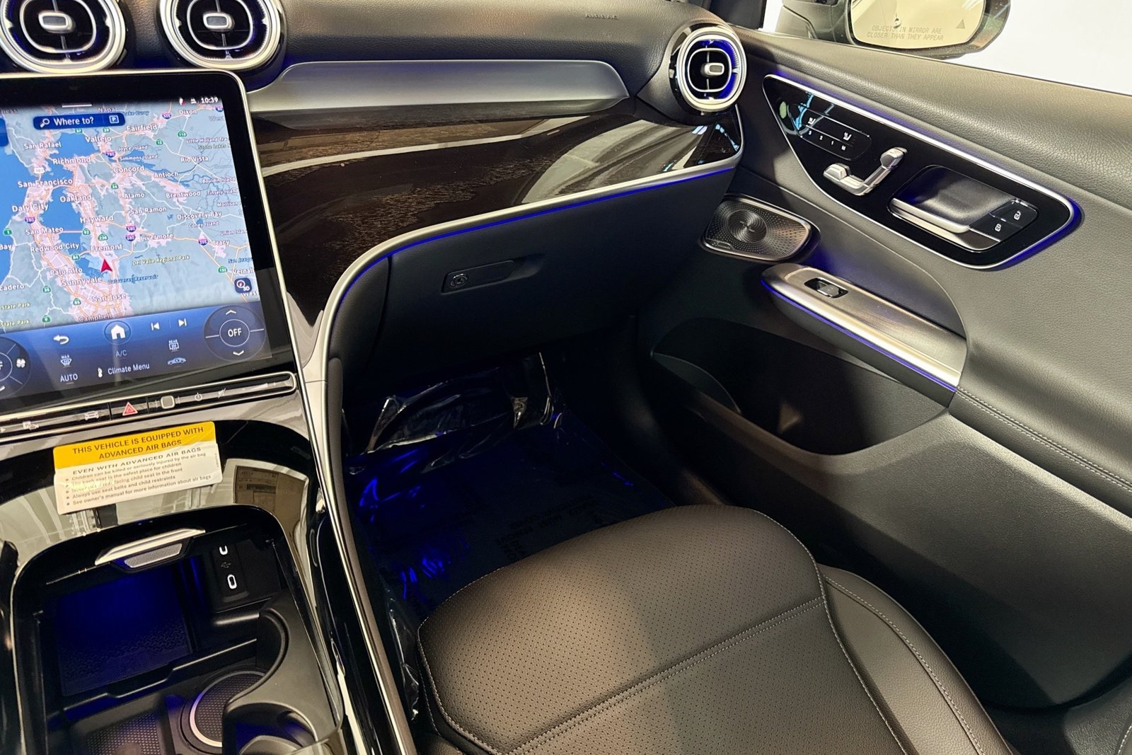 New 2026 Black Mercedes-Benz GLC 300 image 21