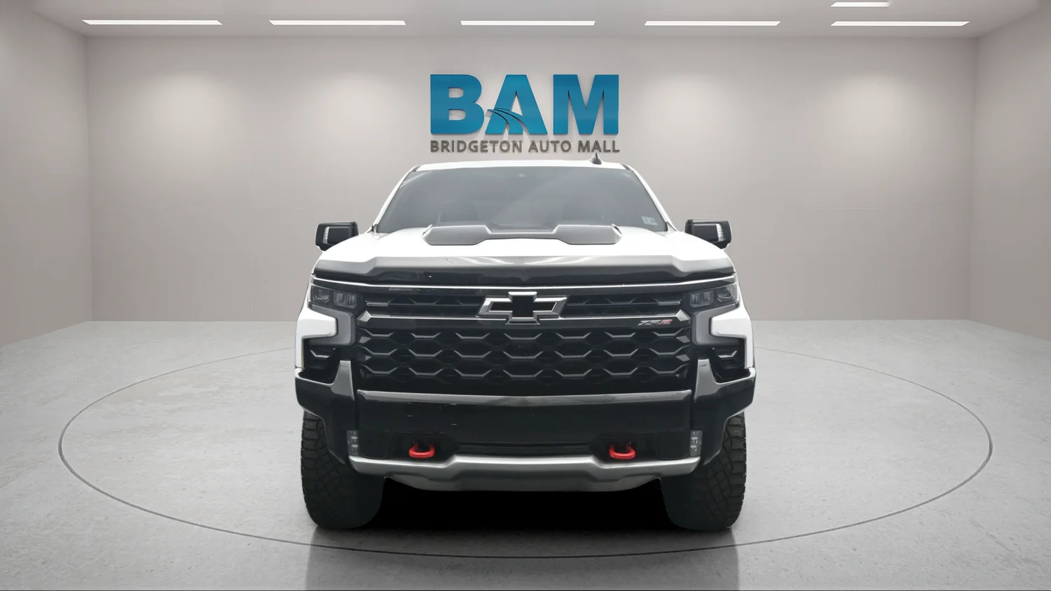 Used 2024 White Chevrolet ZR2 image 2