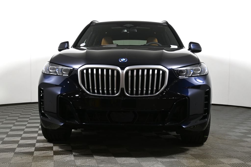 New 2026 Carbon Black Metallic BMW xDrive50e image 10
