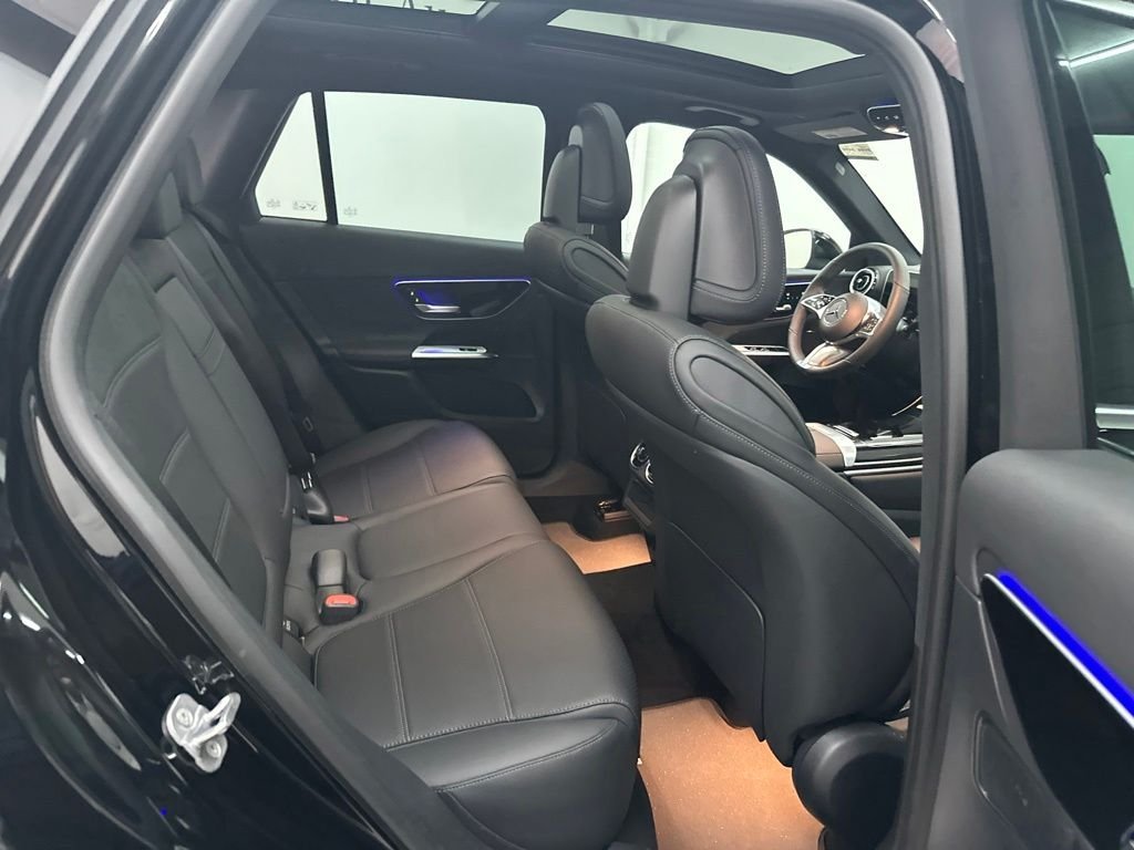 New 2026 Black Mercedes-Benz GLC 300 image 25