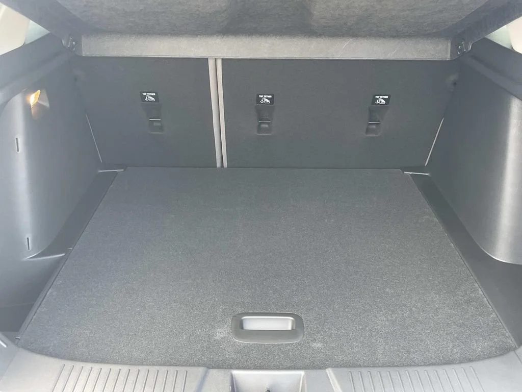 New 2026 Mosaic Black Metallic Chevrolet ACTIV image 8