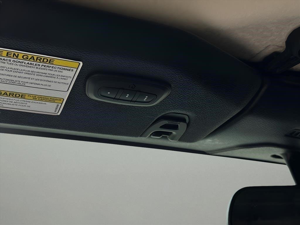 Used 2018 Sting-Gray Clearcoat Jeep Sport S image 24