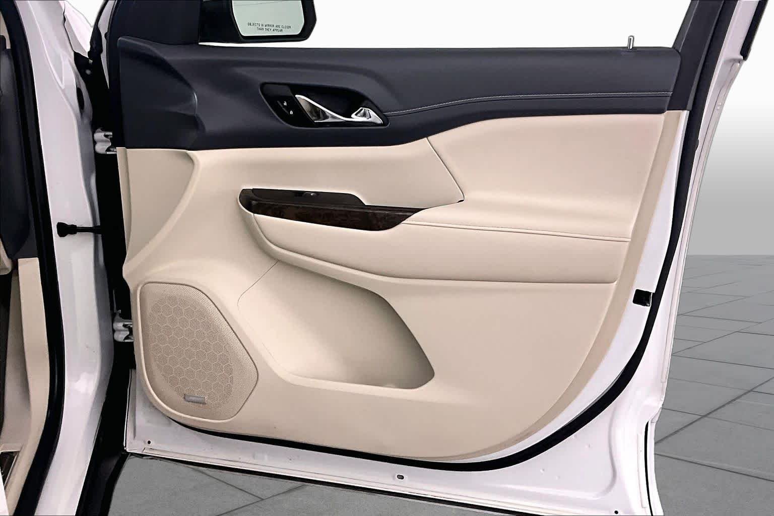 2023 GMC Acadia Denali - Photo 41