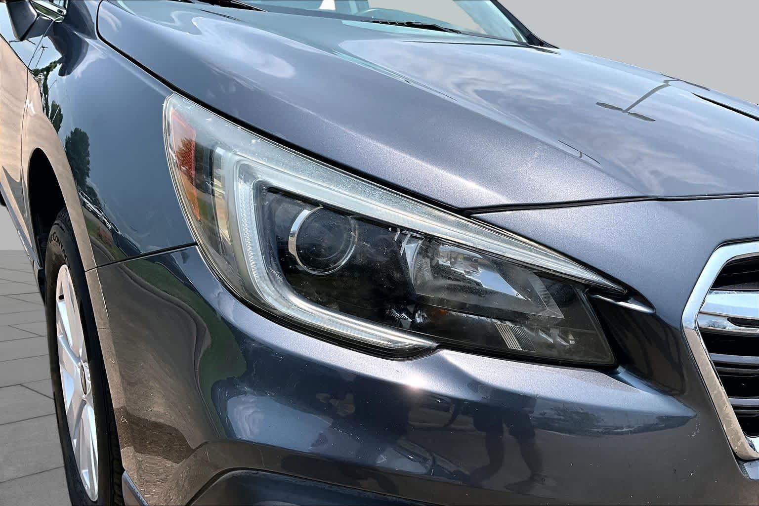 Used 2018 Magnetite Gray Metallic Subaru Premium image 28