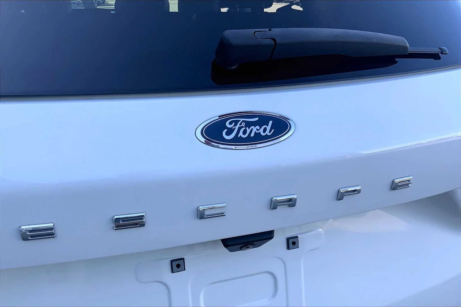 Used 2020 Star White Metallic Tri-Coat Ford Titanium Hybrid image 33