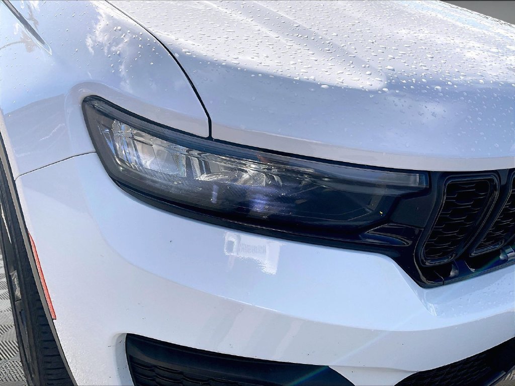 Used 2023 Bright White Clearcoat Jeep Altitude X image 29