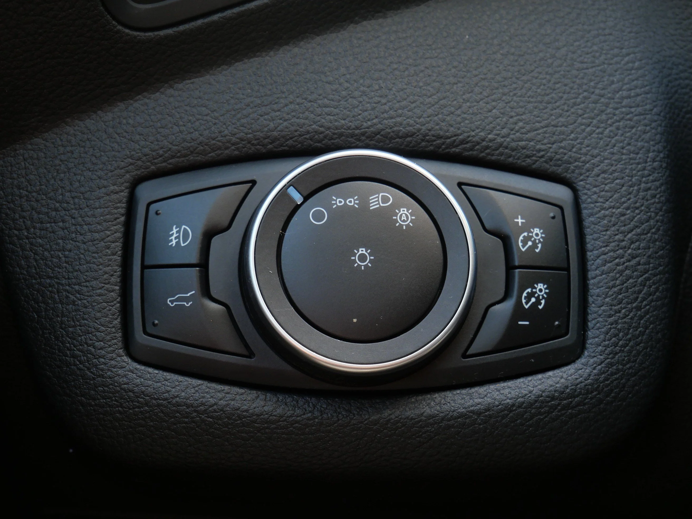 Used 2017 Lightning Blue Metallic Ford SE image 26