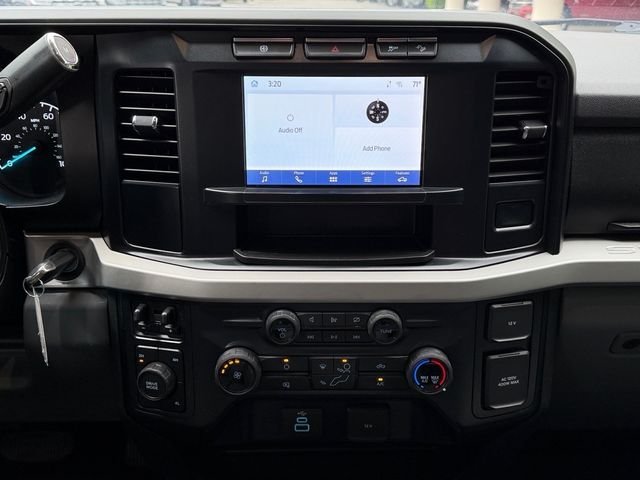 Used 2023 Black Metallic Ford XLT image 15