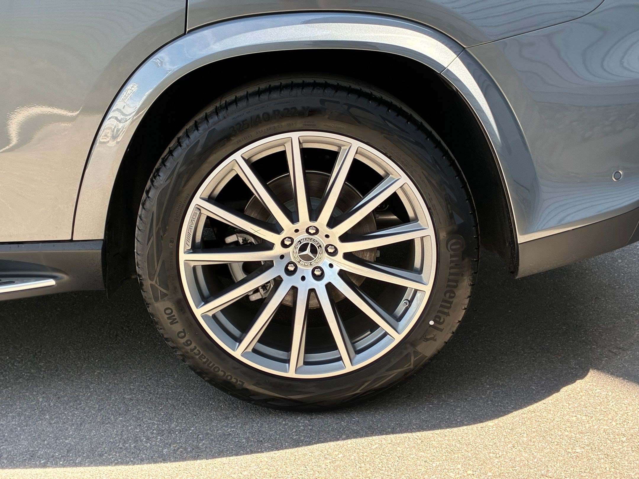 New 2026 Selenite Grey Metallic Mercedes-Benz GLS 580 image 25