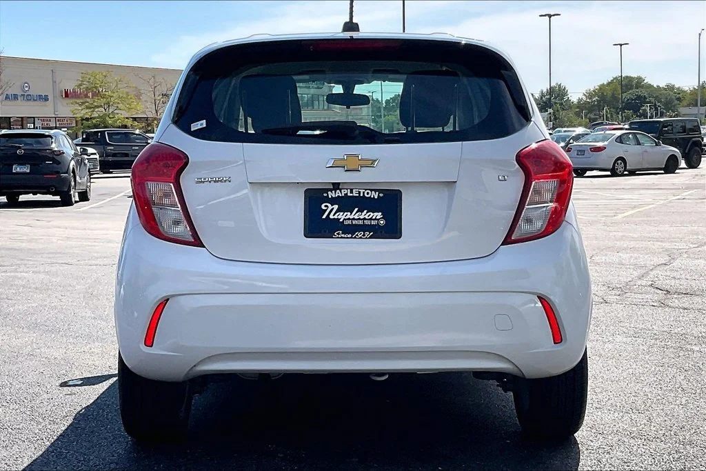 Used 2021 White Chevrolet 1LT image 3