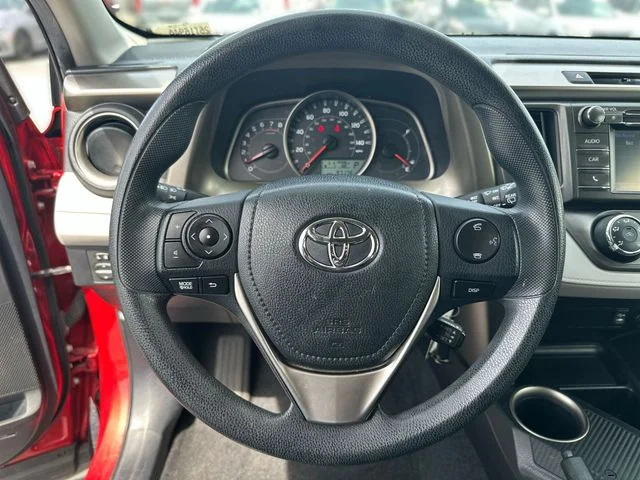 Used 2015 Red Toyota LE image 16