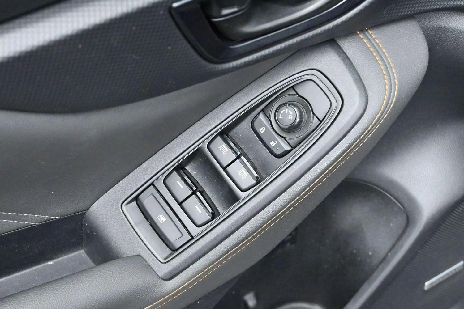 Used 2024 Magnetite Gray Metallic Subaru Wilderness image 10