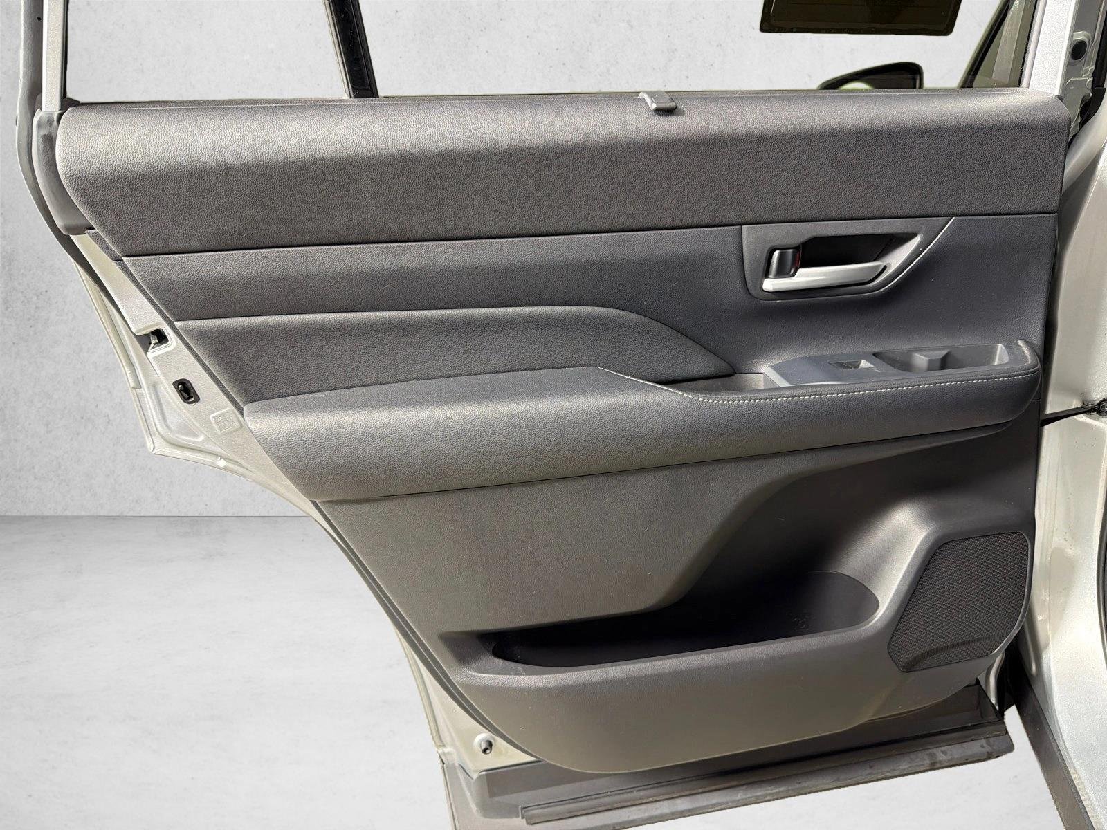Used 2024 Silver Toyota Platinum image 23