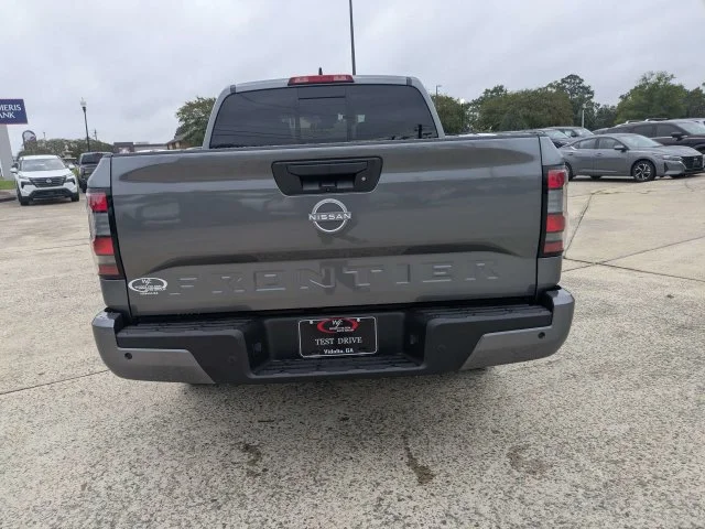 New 2027 Gun Metallic Nissan Crew Cab SV image 5