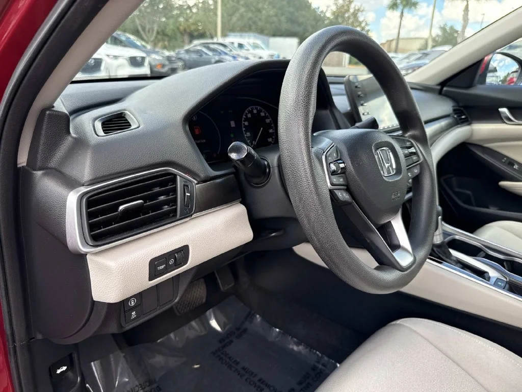 Used 2020  Honda LX image 22