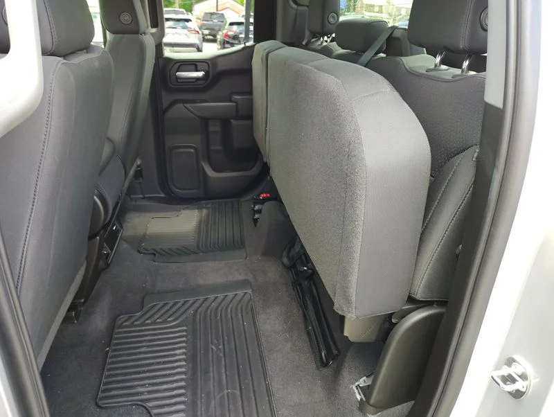 Used 2020 Silver Chevrolet Custom image 11