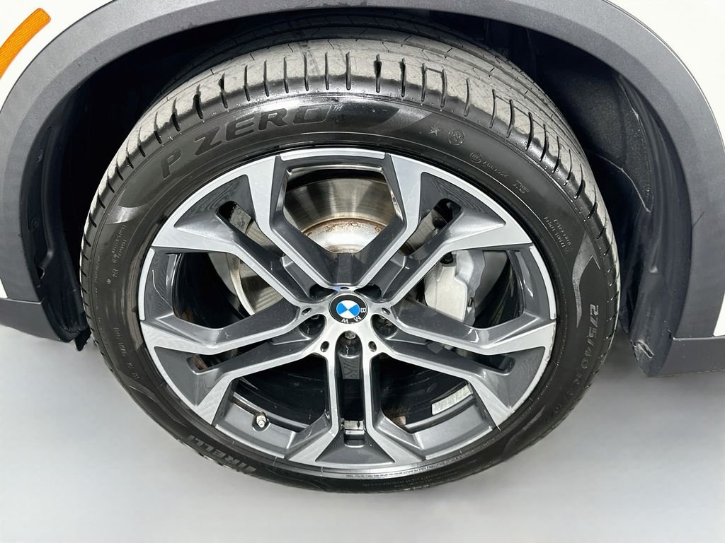 Certified Used 2023 Mineral White Metallic BMW xDrive40i image 32