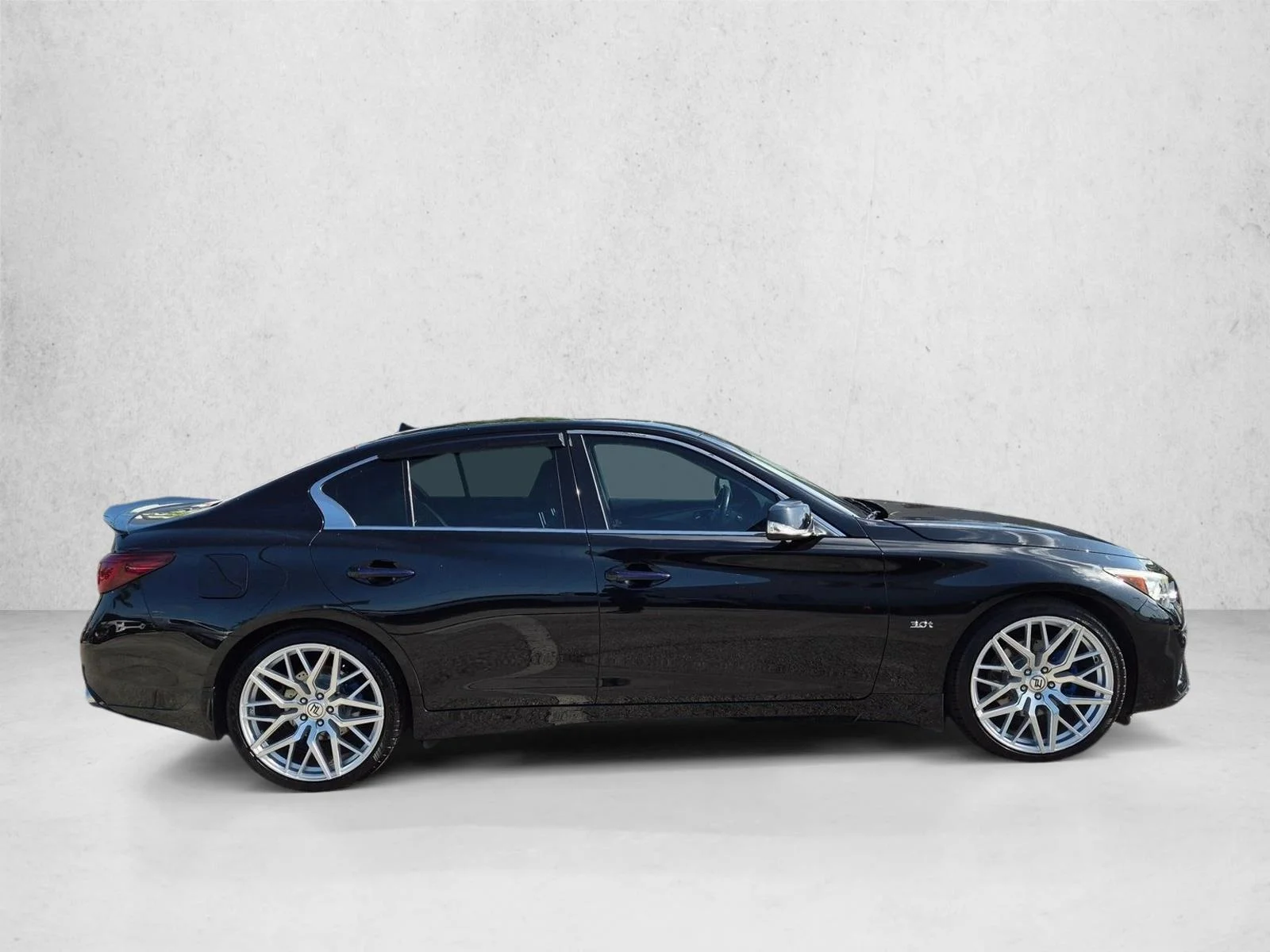 Used 2020 Black Obsidian INFINITI 3.0t LUXE image 4