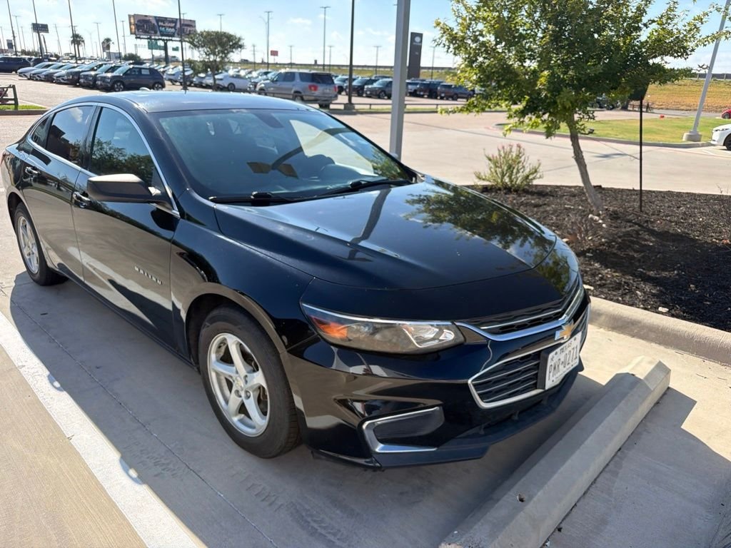 Used 2018 Black Chevrolet LS image 10
