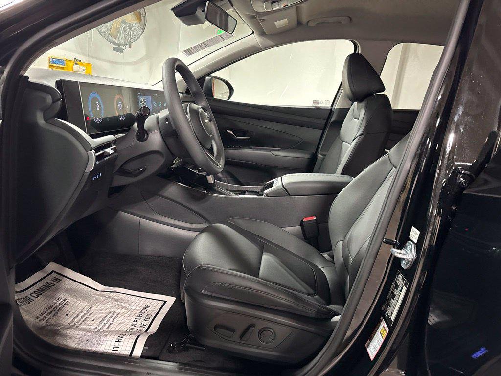 New 2026 Black Hyundai SEL Plus AWD image 14