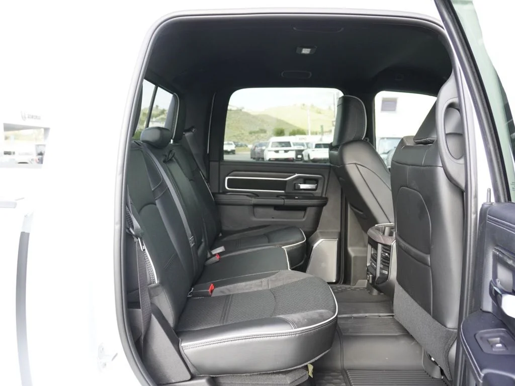 New 2026 Bright White Clear-Coat Exterior Paint RAM Laramie image 23