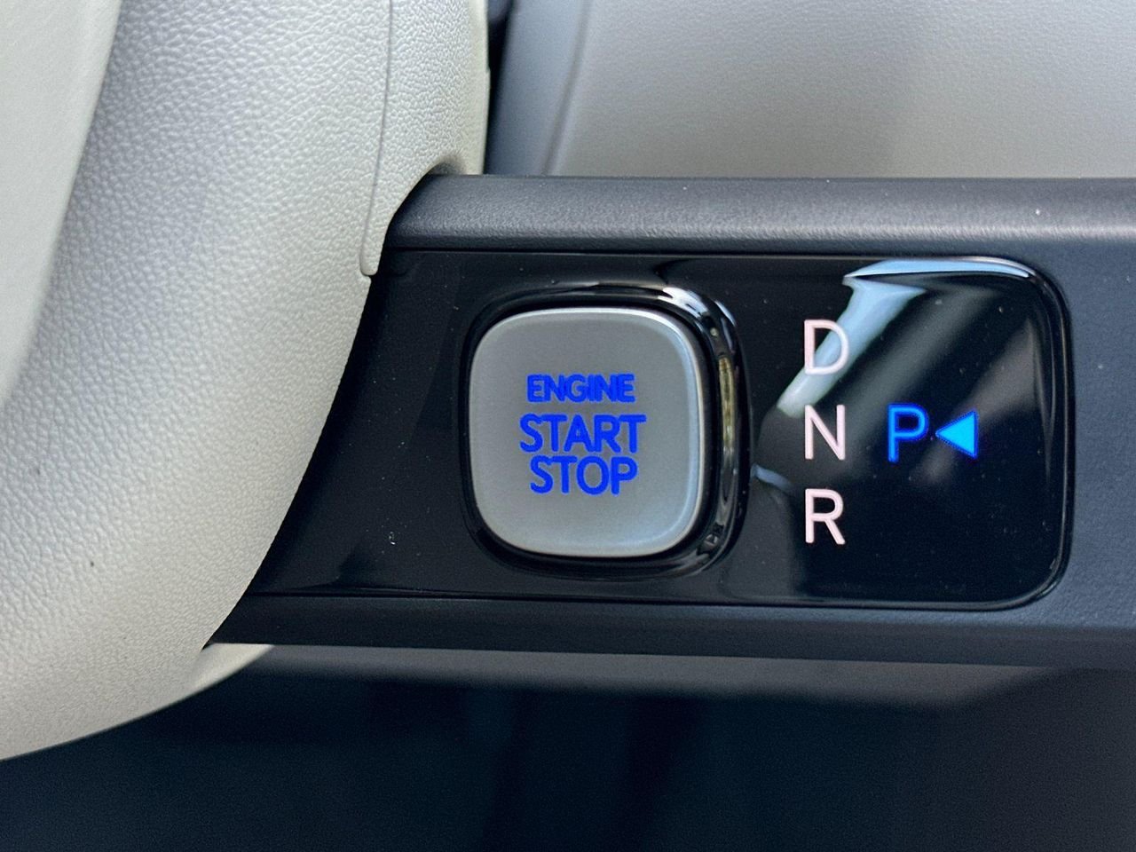 New 2026 White Hyundai SEL Premium 8P image 20