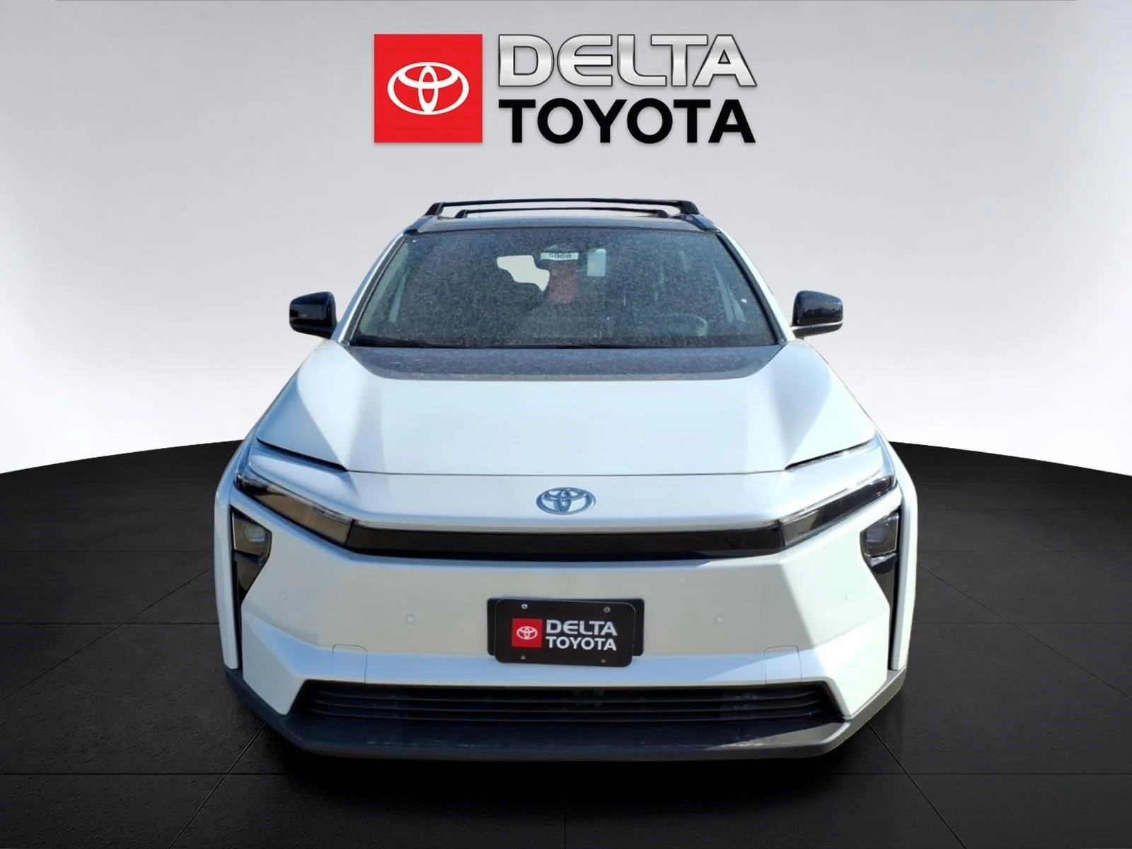 2026 Toyota bZ XLE - Photo 8