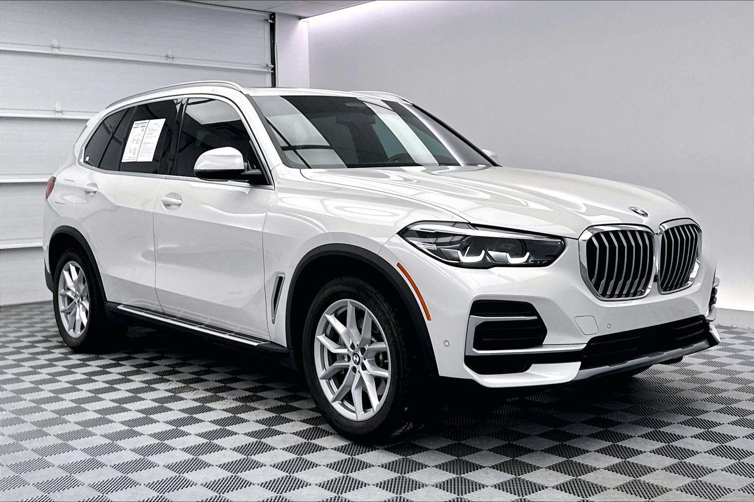 2022 BMW X5 xDrive40i's photo