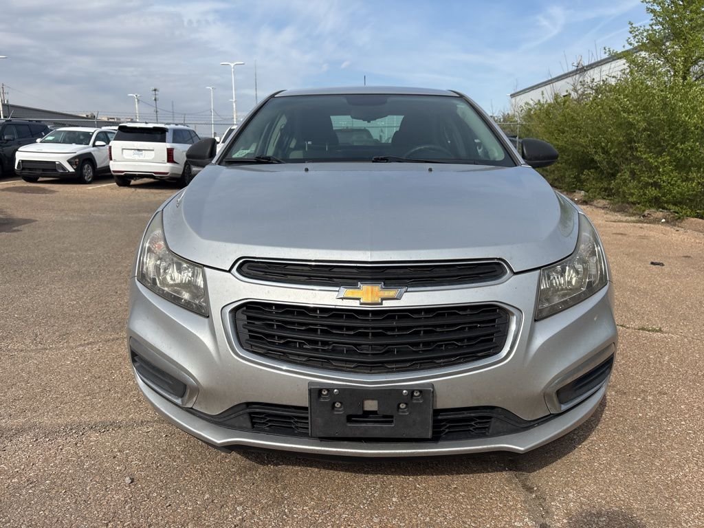 Used 2016 Chevrolet Cruze Limited LS with VIN 1G1PC5SH3G7197519 for sale in Kansas City