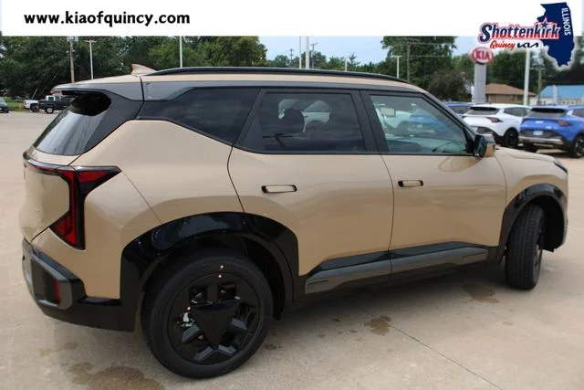 New 2027 Brown Kia X-Line S image 4