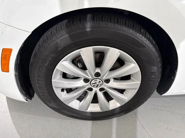 Used 2019 White Volkswagen 2.0T S image 5