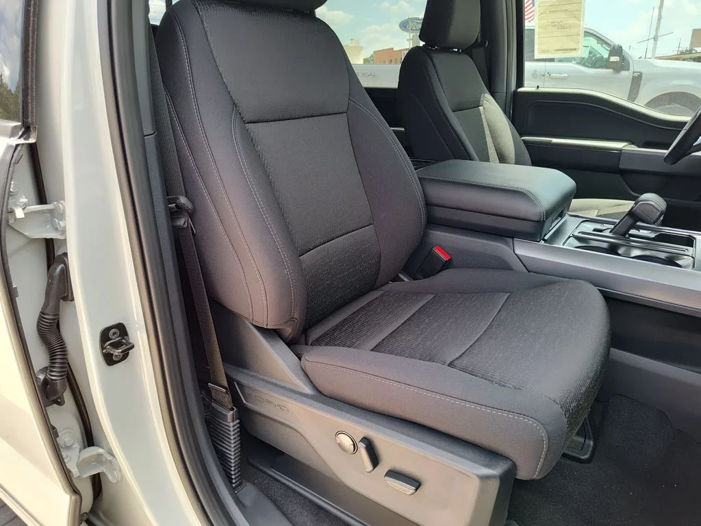 New 2026 Avalanche Ford XLT image 12