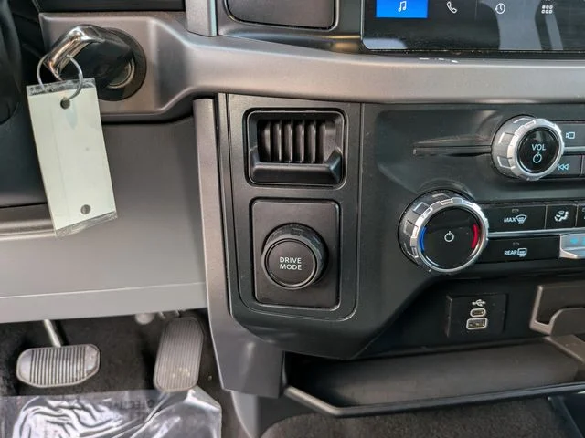 Used 2025 White Ford XLT image 19