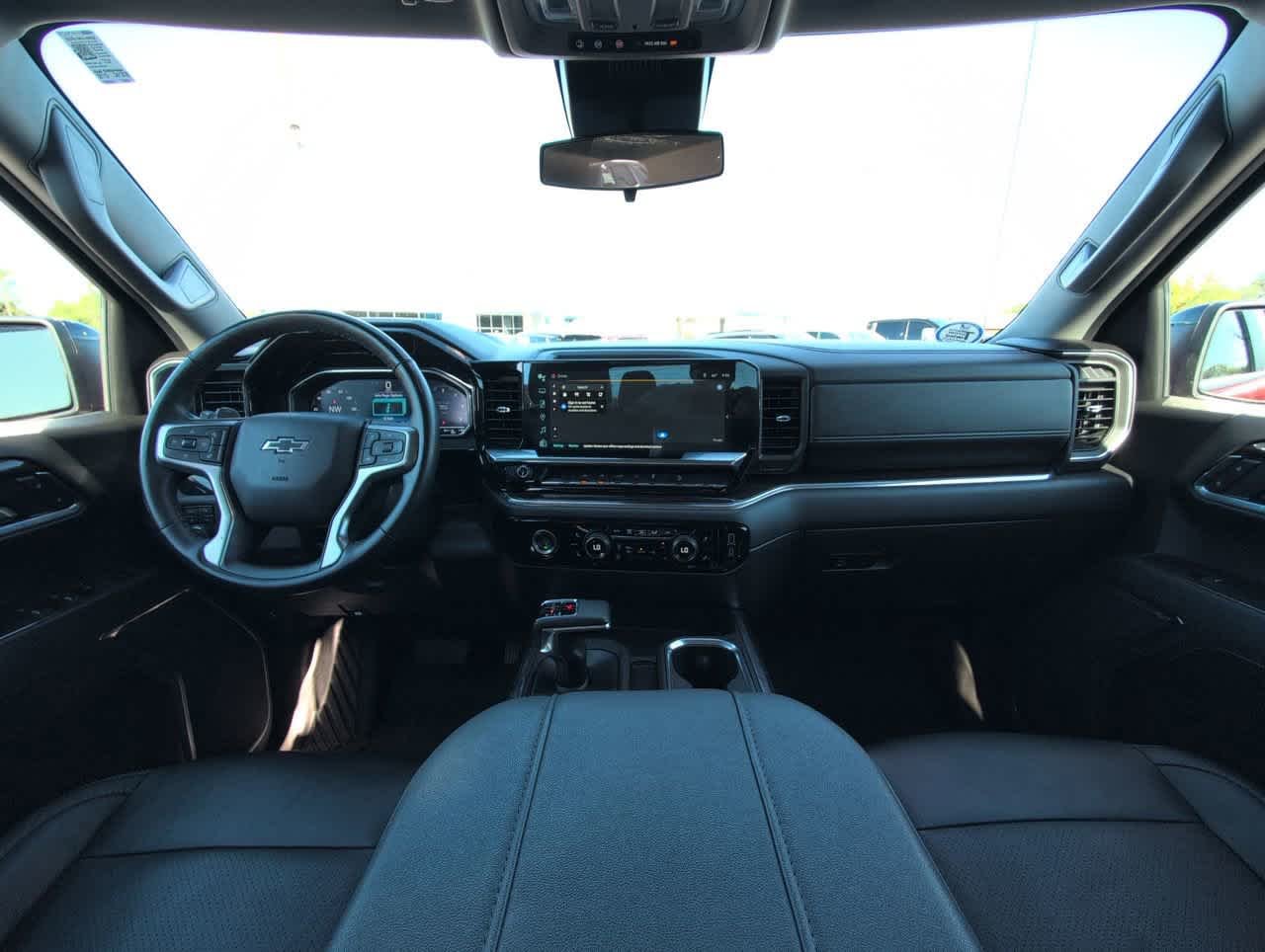 2024 Chevrolet Silverado 1500 RST photo 2