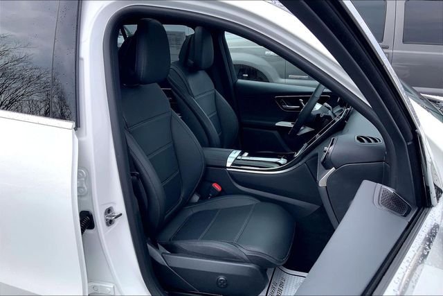 Used 2026 White Mercedes-Benz GLC 300 image 7