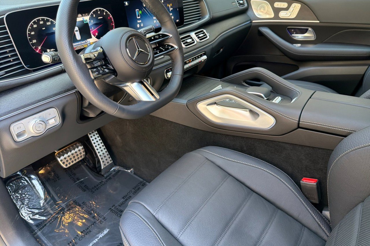 2026 Mercedes-Benz GLS Base - Photo 9