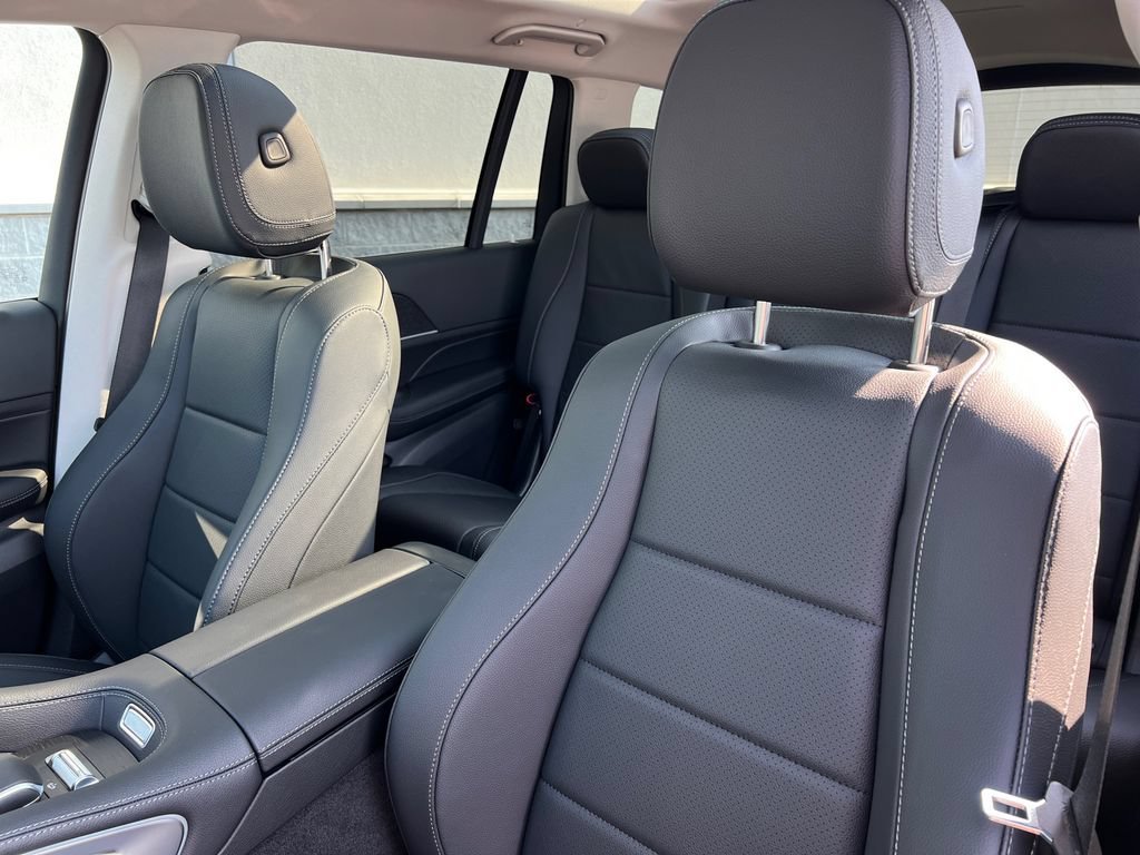 New 2026 Black Mercedes-Benz GLS 450 image 52