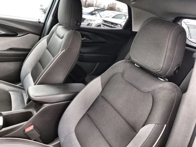 Used 2023 White Chevrolet LT image 11