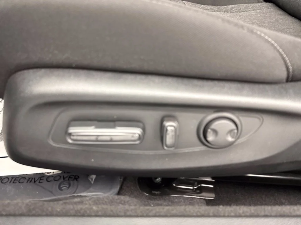 Used 2025  Honda Sport image 20