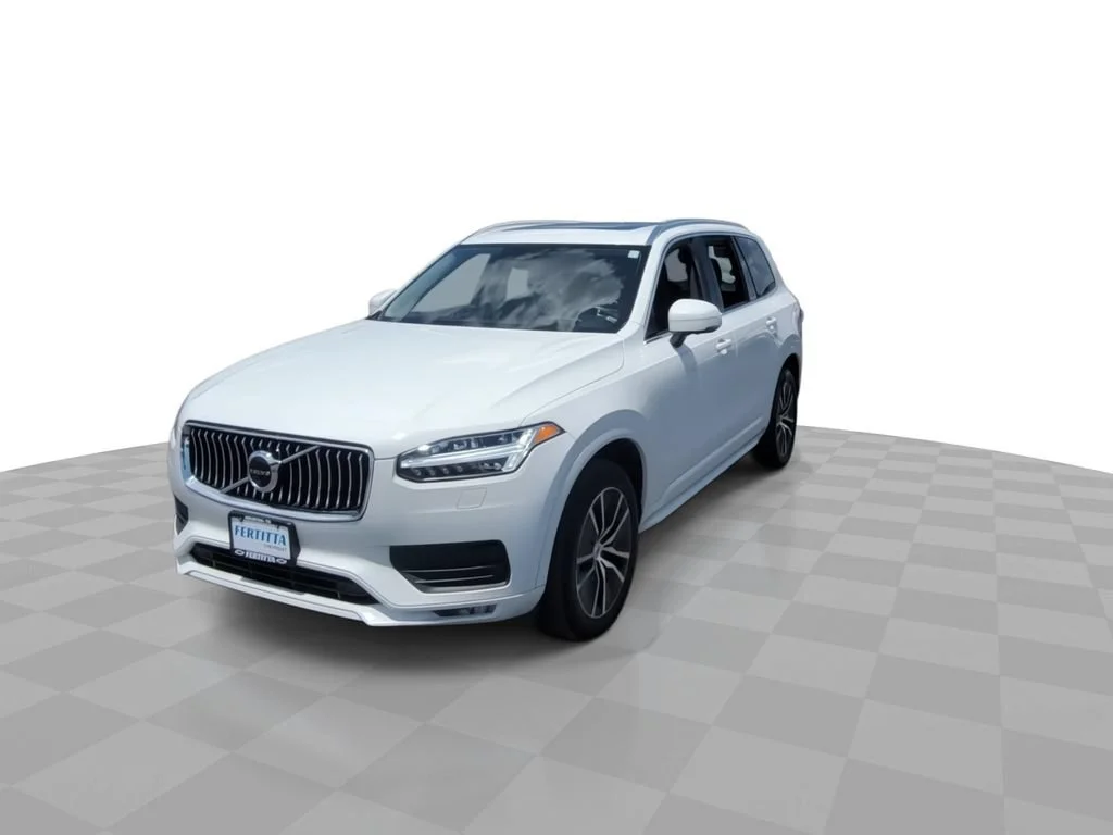 Used 2020 White Volvo T6 Momentum 7 Passenger image 3