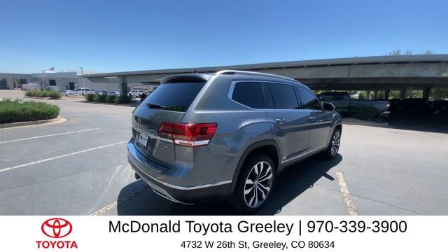 Used 2019 Silver Volkswagen SEL Premium image 7