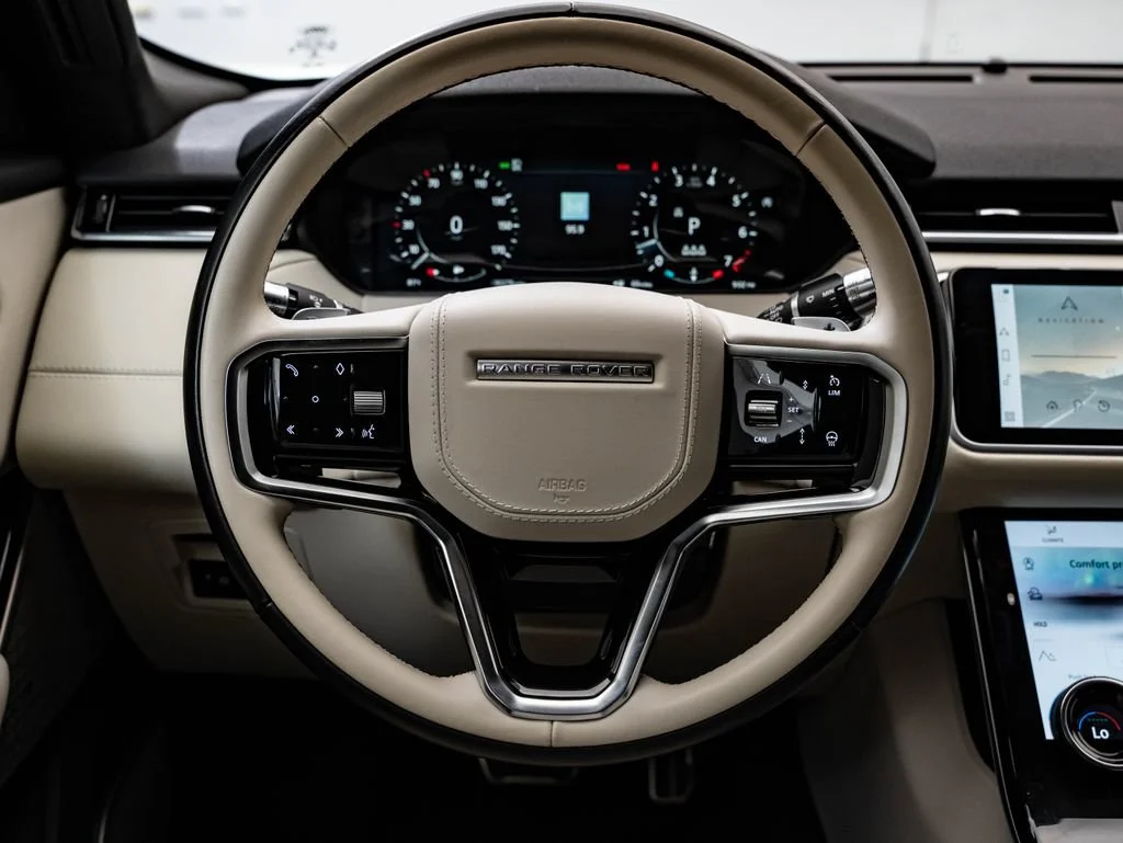 Used 2022 SVO Premium Palette Blue Land Rover R-Dynamic HSE image 42