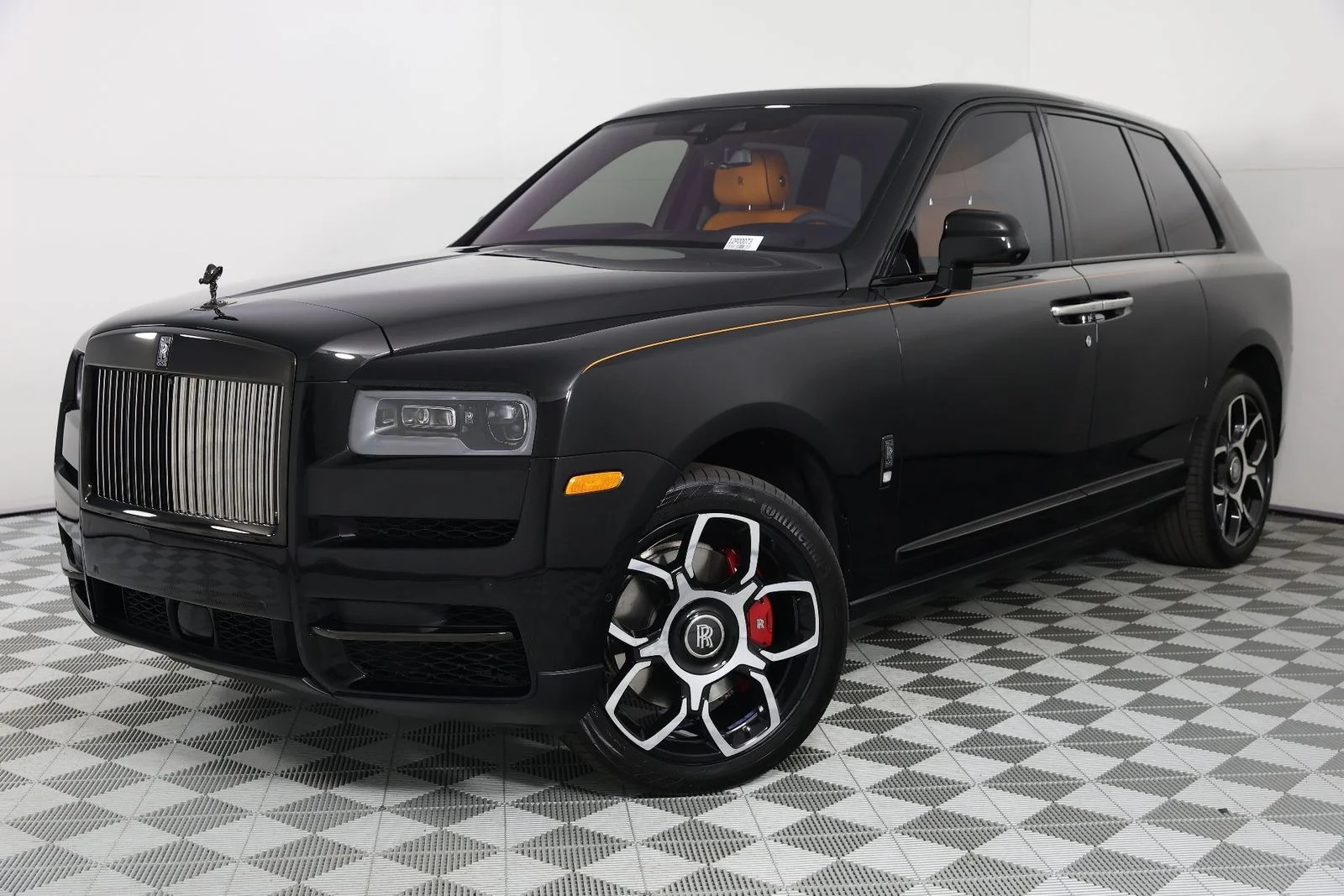 Certified Used 2023 Black Diamond Rolls-Royce Black Badge image 38