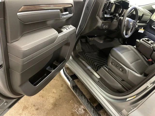 Used 2026 Gray Chevrolet LT image 19