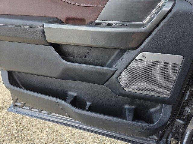 Used 2022 Carbonized Gray Metallic Ford LARIAT image 24