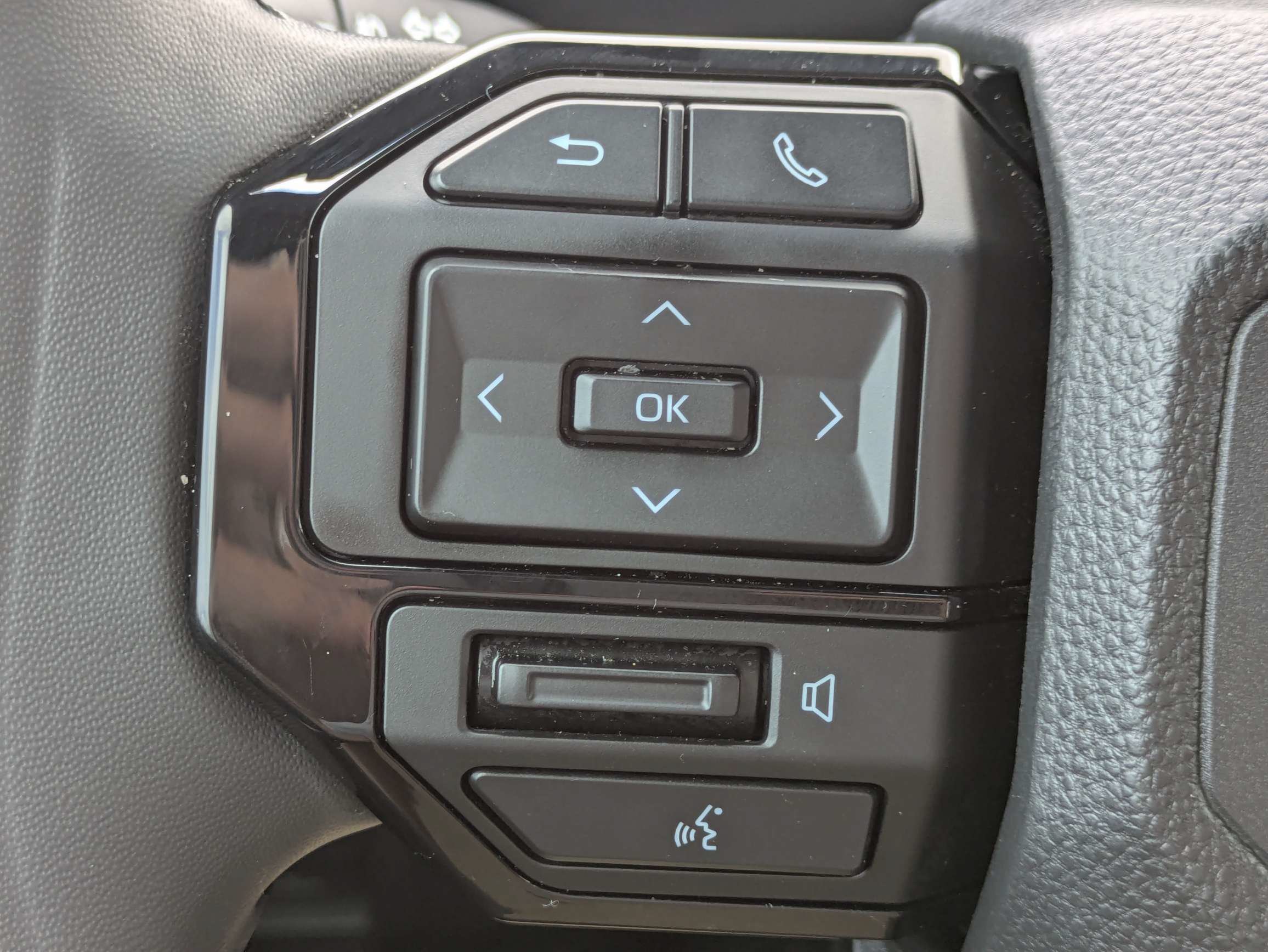 Used 2025 Ice Cap Toyota 1958 image 29