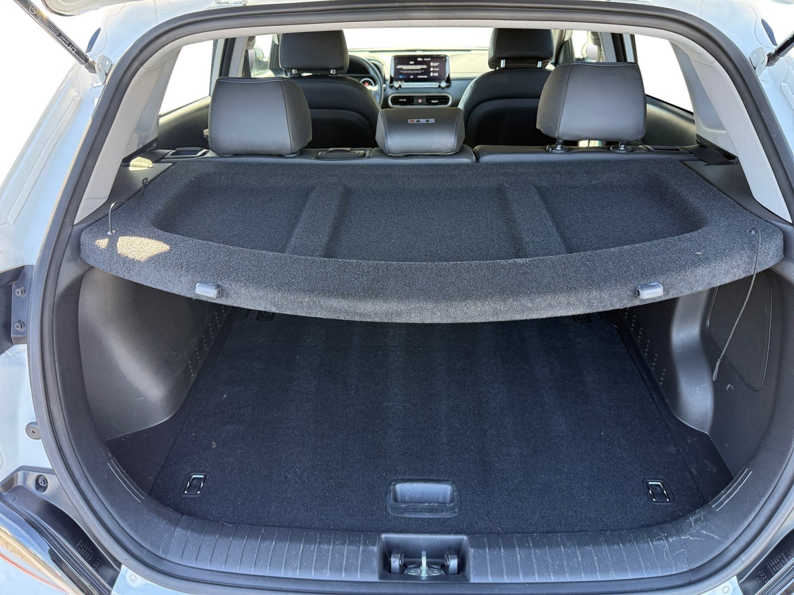 Certified Used 2023 Lunar Hyundai Limited image 17