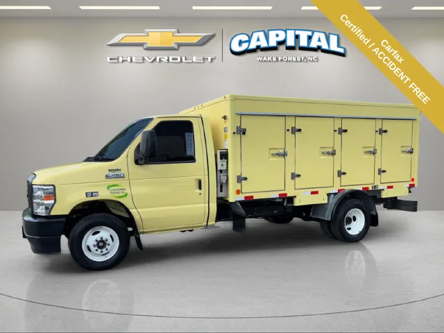 Used 2022 Yellow Ford Base image 3