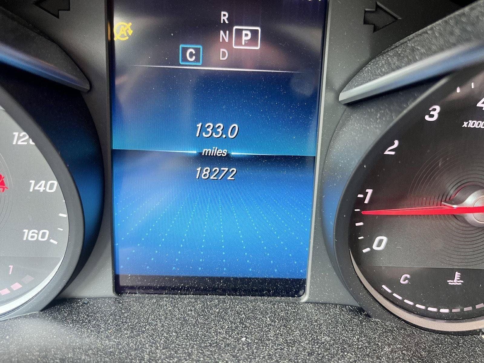 Used 2021 Lunar Blue Metallic Mercedes-Benz GLC 300 image 17