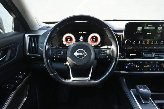 Certified Used 2022 Black Nissan Platinum image 14